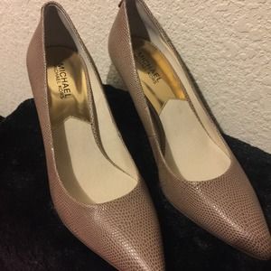 ✨Reduced✨ Michael Kors Elisa Lizard Print