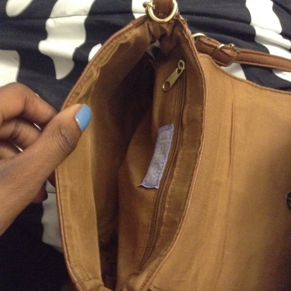 Purse - Picture 3 of 3