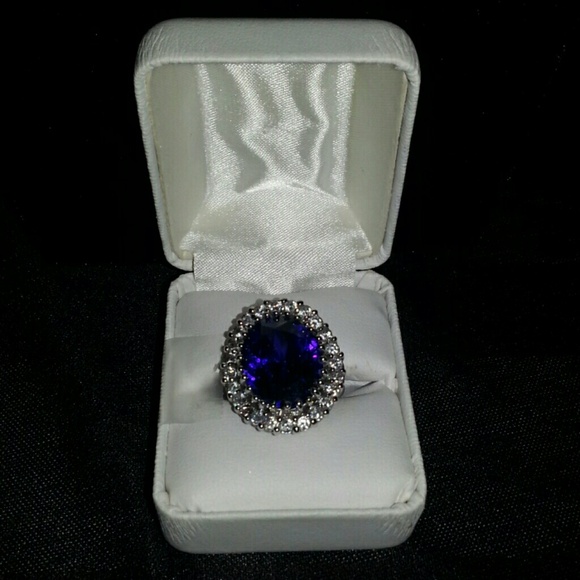 New Fine Fashion Ring