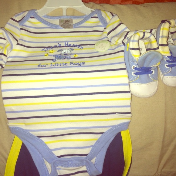6-9 months 3 piece outfit.