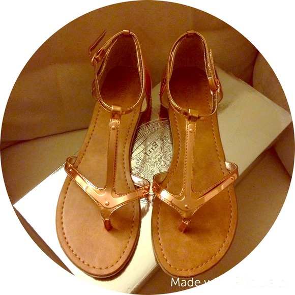 ZIGIgirl Sandals & body chain bundle✨