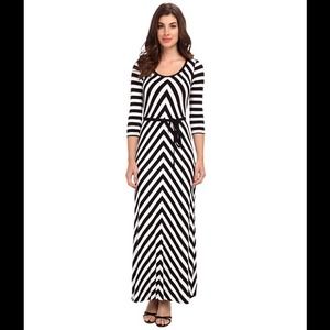 Calvin Klein V-striped maxi