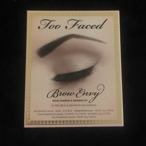 Too faced eye brow envy kit