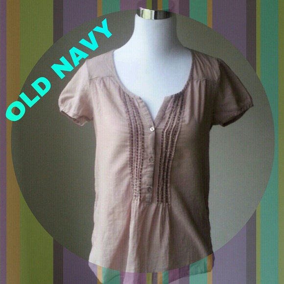 Old Navy short sleeve shirt!