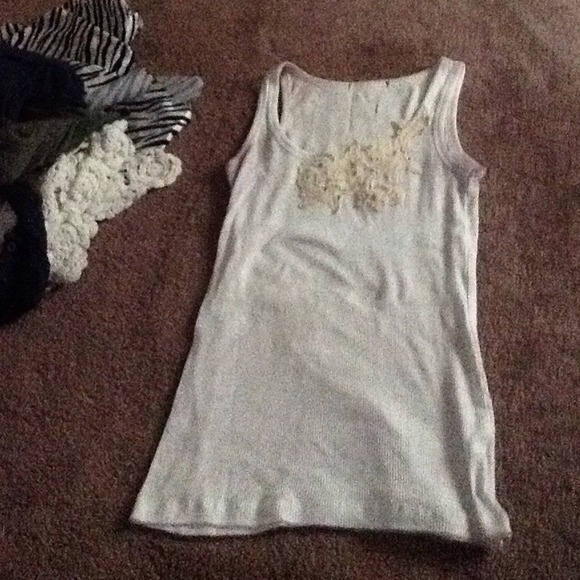 this is a  white tank top it has sequins - Picture 1 of 4