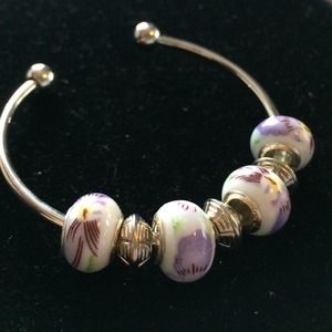 Crystal Iris Design Bracelet. NWT