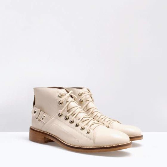 flat lace up leather boots