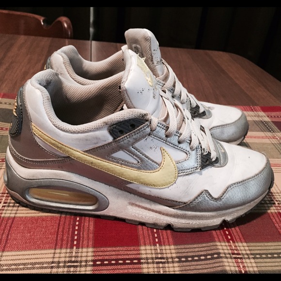 Nike Air Tennis Shoes