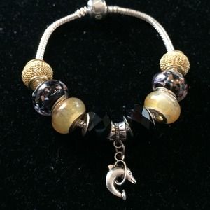 Buy 2 Get 3 FREE!Crystal Iris Design Bracelet. NWT