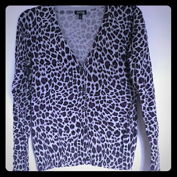 Apt. 9 Cardigan