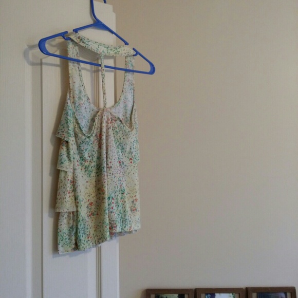 Floral Ruffle Tank - Picture 2 of 2