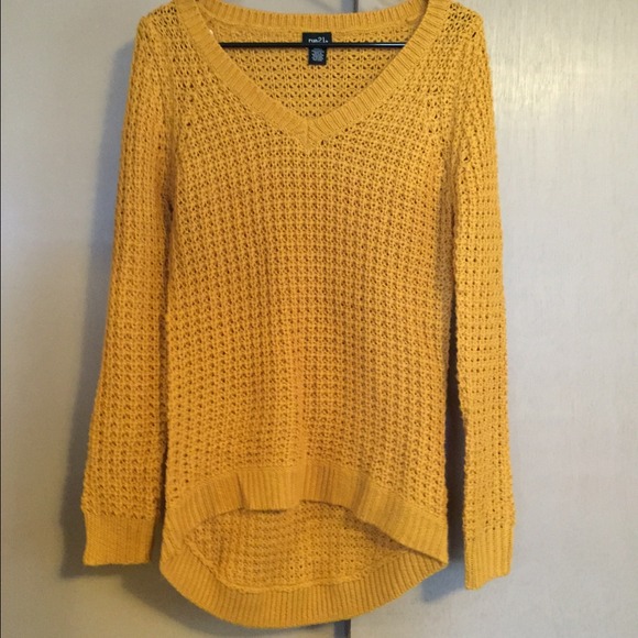 Knit sweater