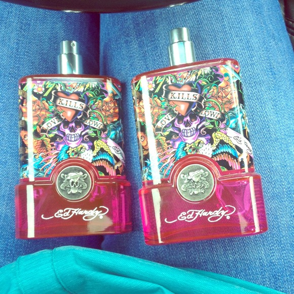 2 Ed Hardy Hearts and Daggers