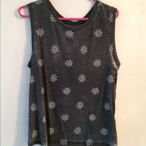 Daisy top.