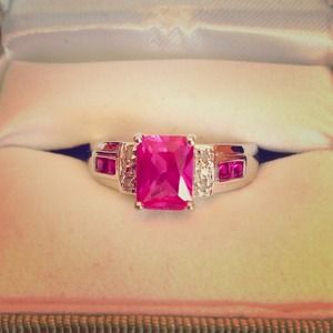 Stunning pink stone ring