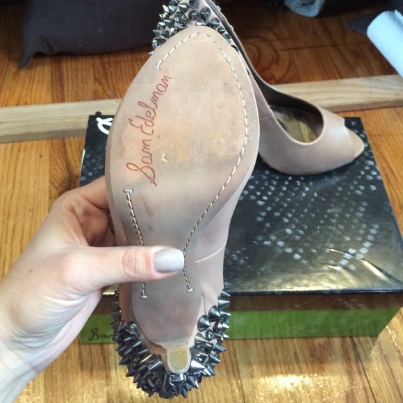 Sam Edelman Studded pump - Picture 2 of 4