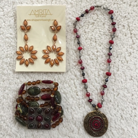 Gorgeous jewelry bundle