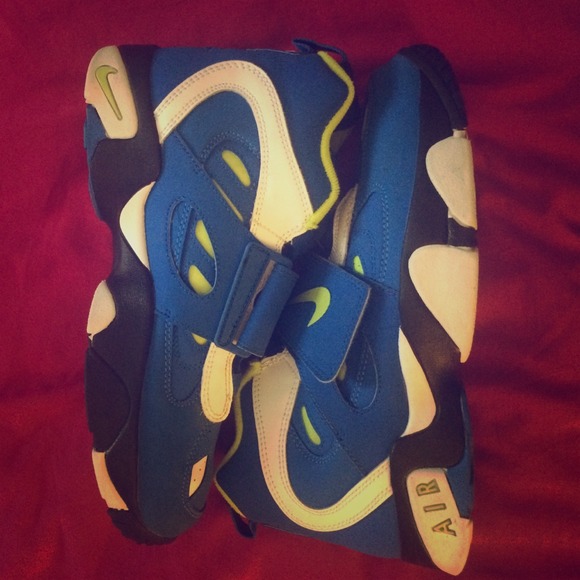 Nike diamond turfs
