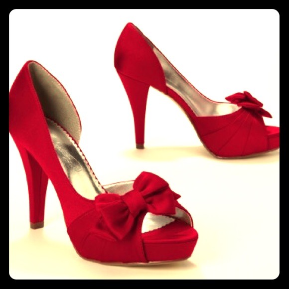 David's Bridal Shoes - Red bow peep-toe heels