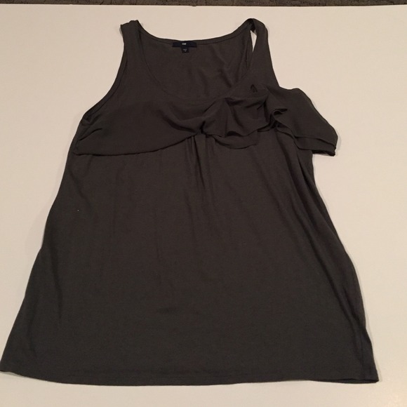 Women's Gap M ruffle tank + Columbia M cinch dress