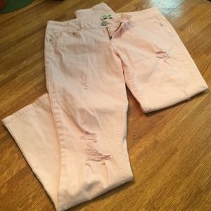 Light pink torn pink pants