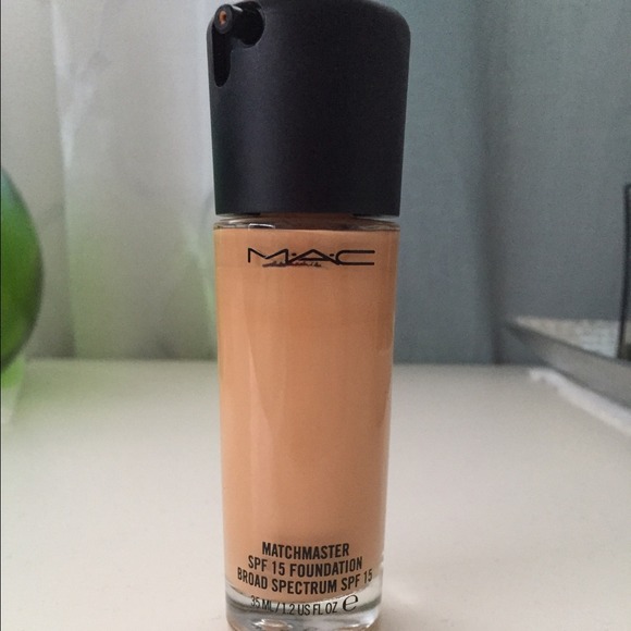 Mac Matchmaster SPF 15 Foundation