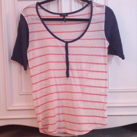 Flowy Baseball Style Top - Picture 1 of 3