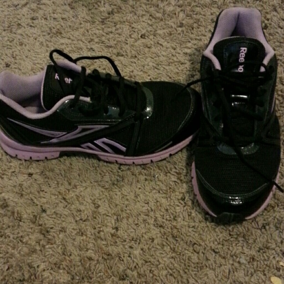 Reebok - Picture 2 of 2