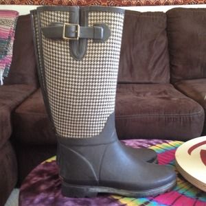 Banana Republic Rainboots Size 9