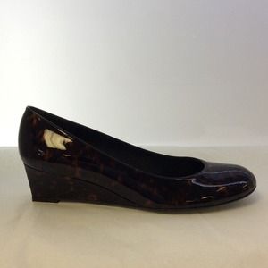 Stuart Weitzman Nusimple cognac tartarguga wedge