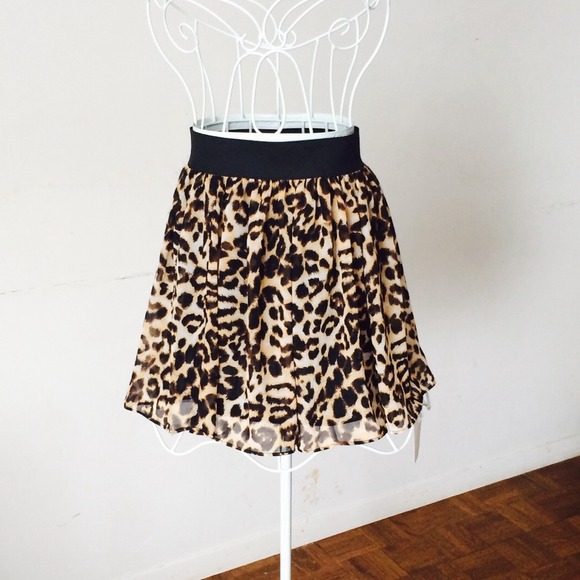 Forever 21 Dresses & Skirts - ***SOLD***Leopard Print Skater Skirt