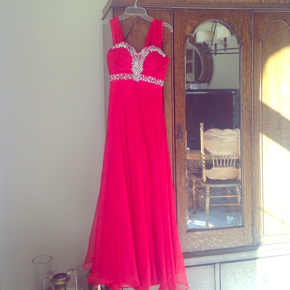 Long prom dress!!