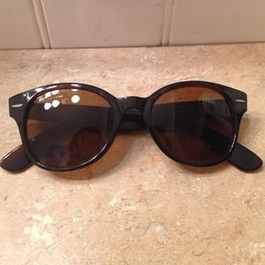 Ray-Ban Oval Tortoise Shell Sunglasses