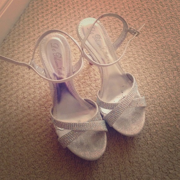 Prom shoes