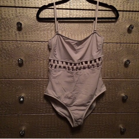 Kenneth Cole NY one piece swimsuit