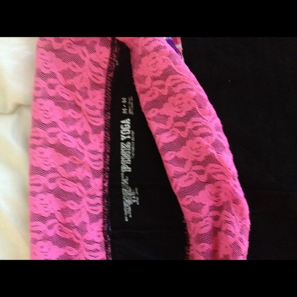 Victoria Secret Cropped Yoga Pants