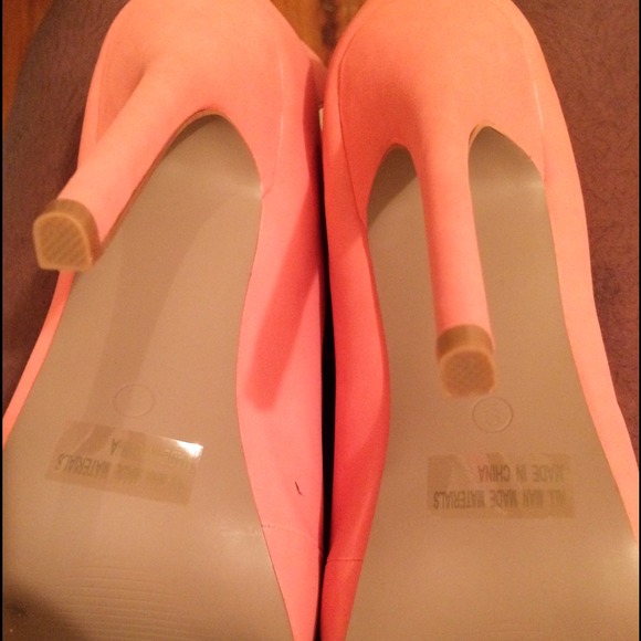 Lace up Booties 💗💋 SOLD⛔ - Picture 3 of 4