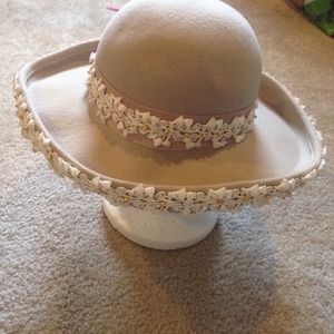 Hat great condition