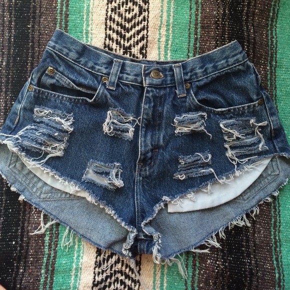Distressed high waisted shorts