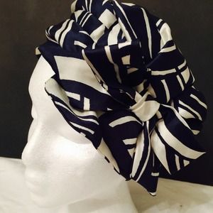 Vintage navy and white hat