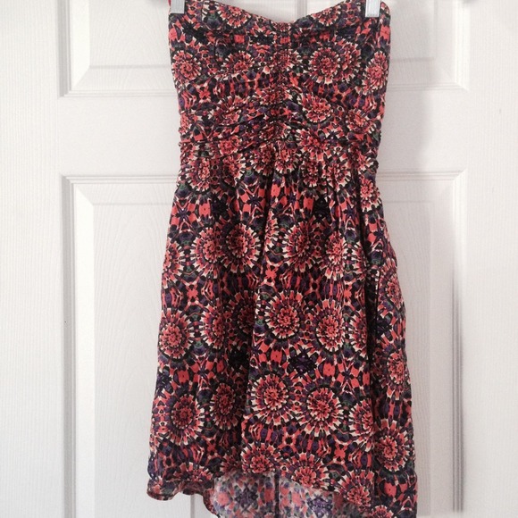 Urban Outfitters - Strapless dress