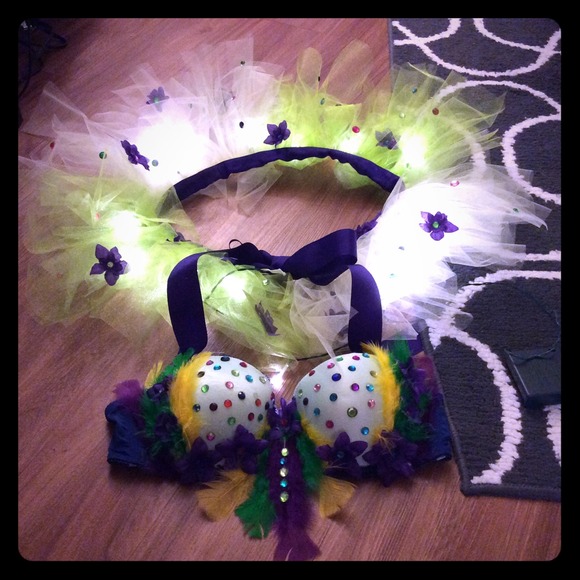 Just sharing !!! Mardi gras rave outfit ! <3