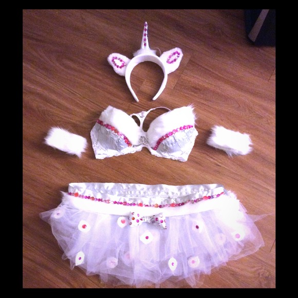 Just sharing... Unicorn outfit.