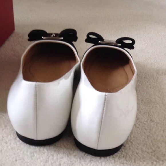 100% authentic black & white Varina bow flat - Picture 2 of 4