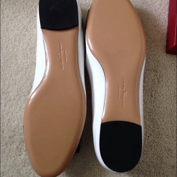 100% authentic black & white Varina bow flat - Picture 3 of 4