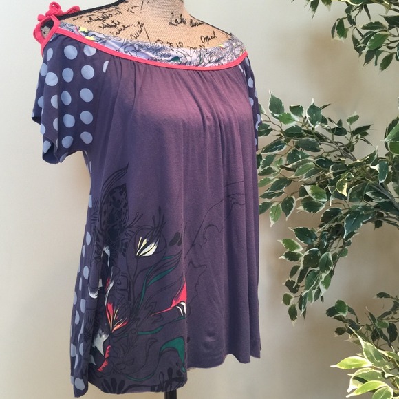 Cute polka dot top! - Picture 4 of 4