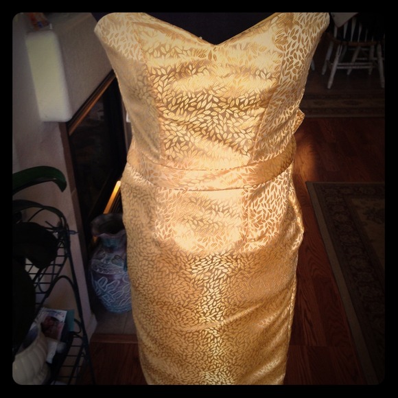 Dresses & Skirts - Yellow dress