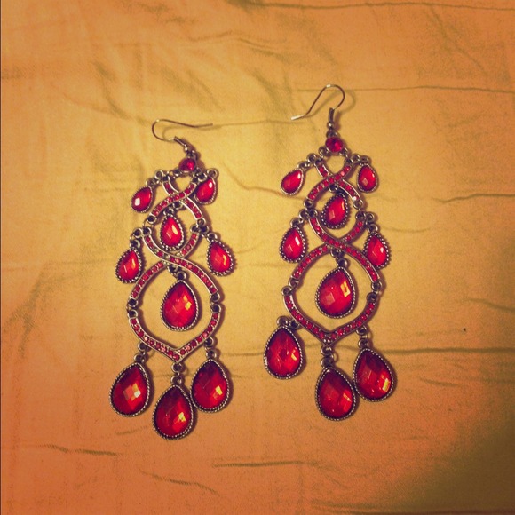 Red 3 inch drop earrings