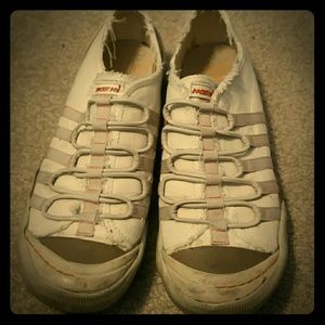 Rocketdog white with orange accents sneakers