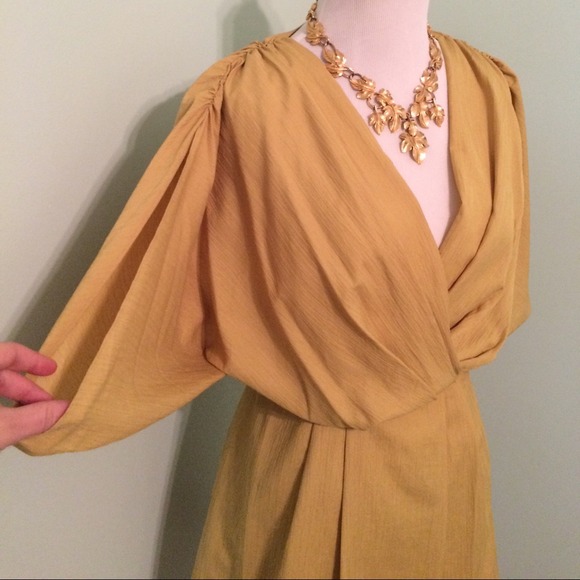 Sold in Bundle - Picture 2 of 3